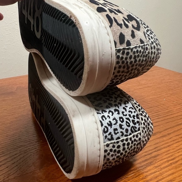 P448 John B Animal Print Sneakers Size 37 - Picture 12 of 12